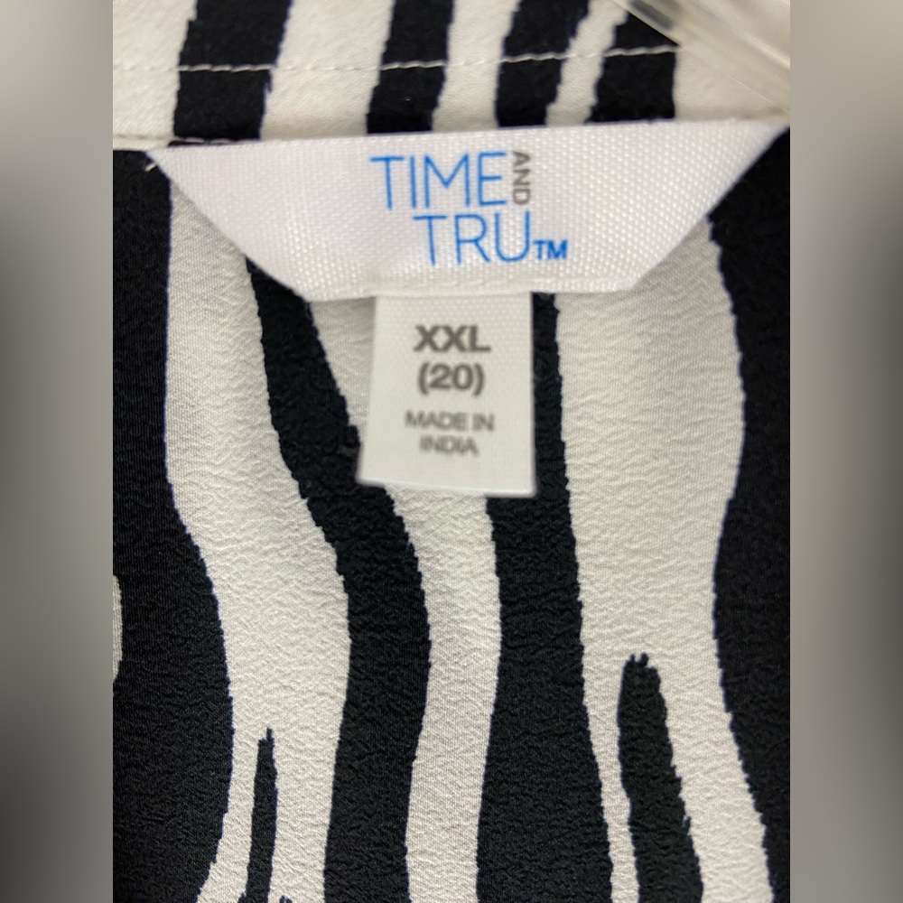 Time and Tru Long Sleeve Black White Animal Print Zebra Shirt Sz XXL 20 (sku395) - Picture 7 of 8